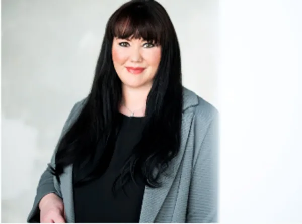 Lena Haidinger, Unternehmensentwicklung